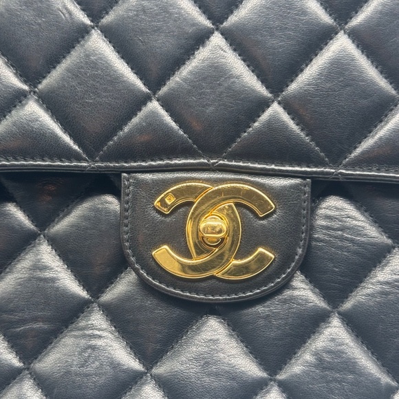 SOLD Chanel Jumbo Single Flap Shoulder Bag with Black Interior Series (96-97) - Picture 7 of 16